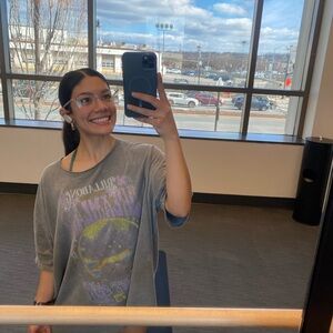 Meet your Posher, Vanessa